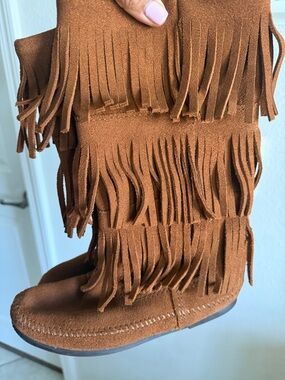 Minnetonka Brown Suede Fringe Moccasin Boots